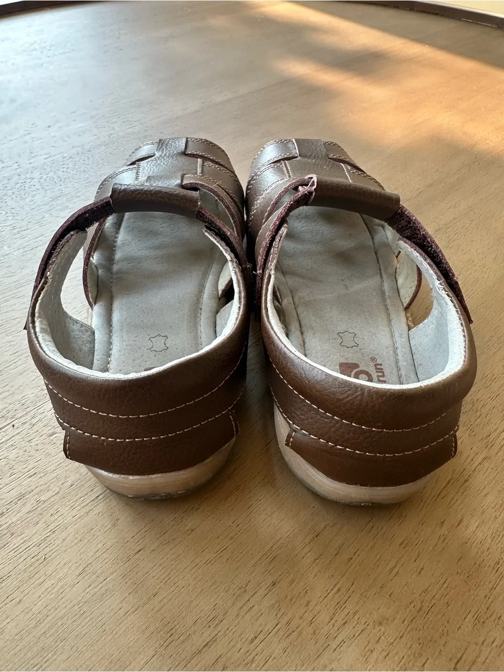 See Kai Run Classic Leather Sandals, Size 1.5 Big Kid, Brown